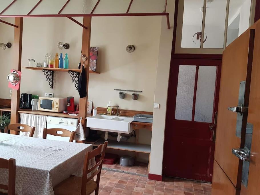 Grande Maison De Ville Entre Terre Et Mer Malestroit エクステリア 写真
